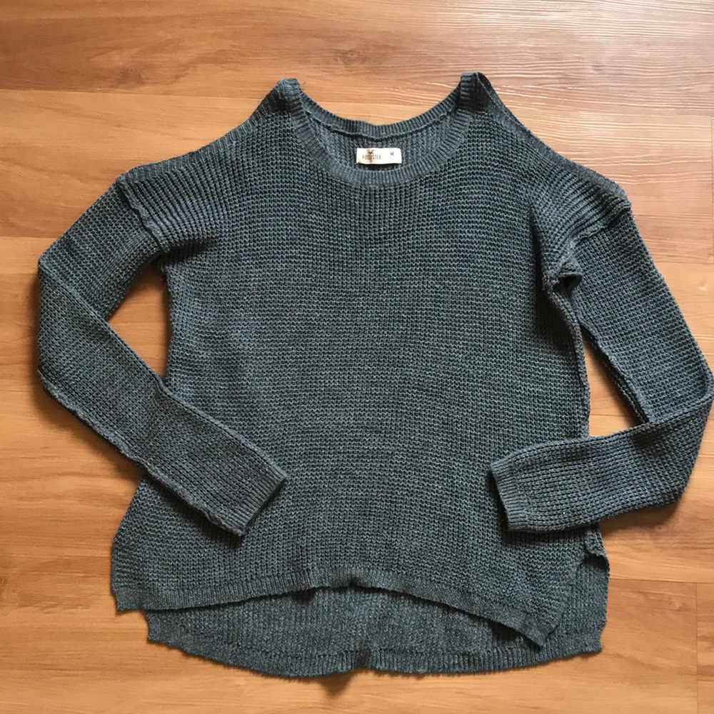 Hollister Sweater. Size Medium.